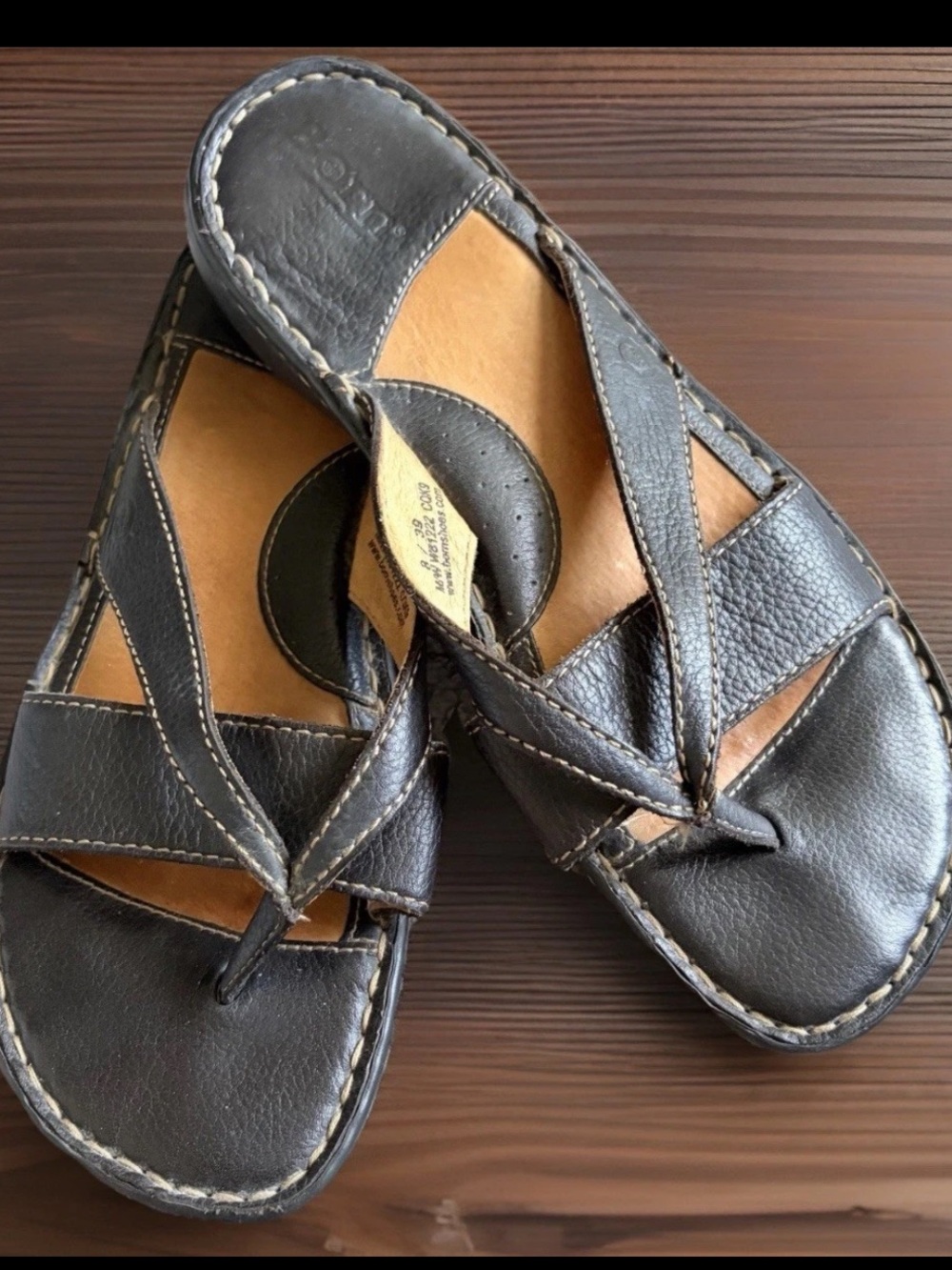 BORN Sandals Womens Size 8 Brown Leather Sorja Flip Flop Thongs Flats Slides